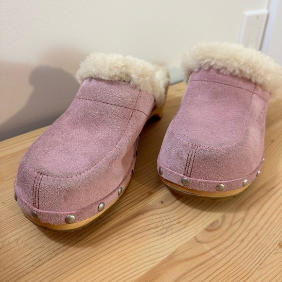 UGG Kalie Sherpa  Clogs - Picture 2 of 7
